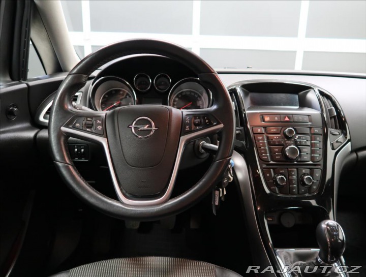 Opel Astra 1,6 CDTI 81KW ČR 2015