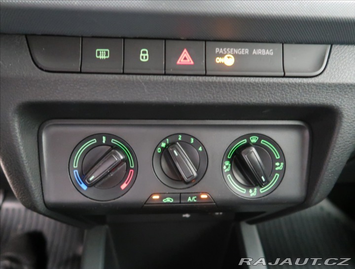 Škoda Fabia 1,0 i ČR 1 MAJITEL KLIMA 2019