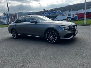 Mercedes-Benz E 2,0