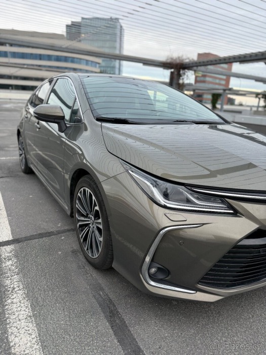 Toyota Corolla 1,6   2019 Benzin + LPG