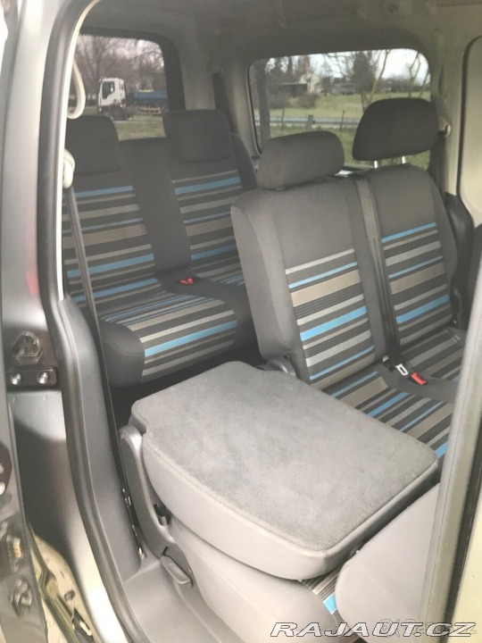 Volkswagen Caddy 1,2 MAXI TSI 77kw,7 mís 2011