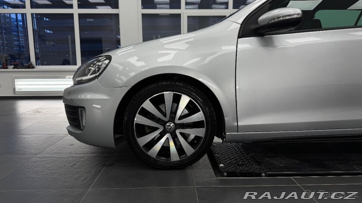 Volkswagen Golf 2,0   VI GTD 2010 2010