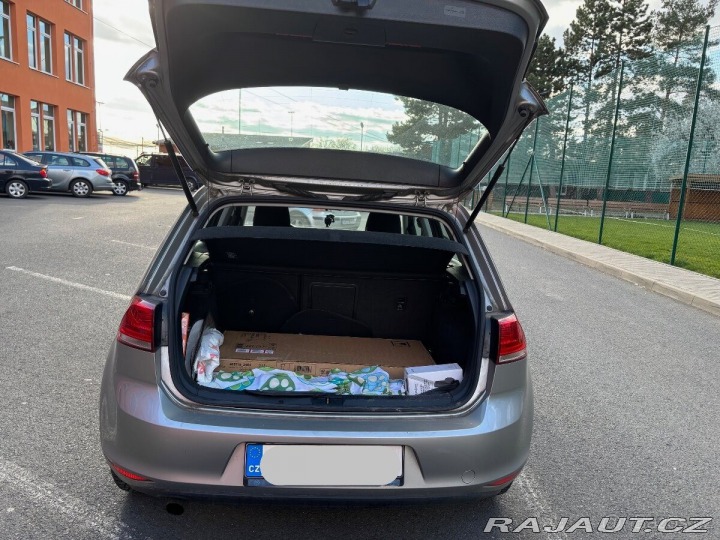 Volkswagen Golf 1,2   7 (VII), benzín 2017