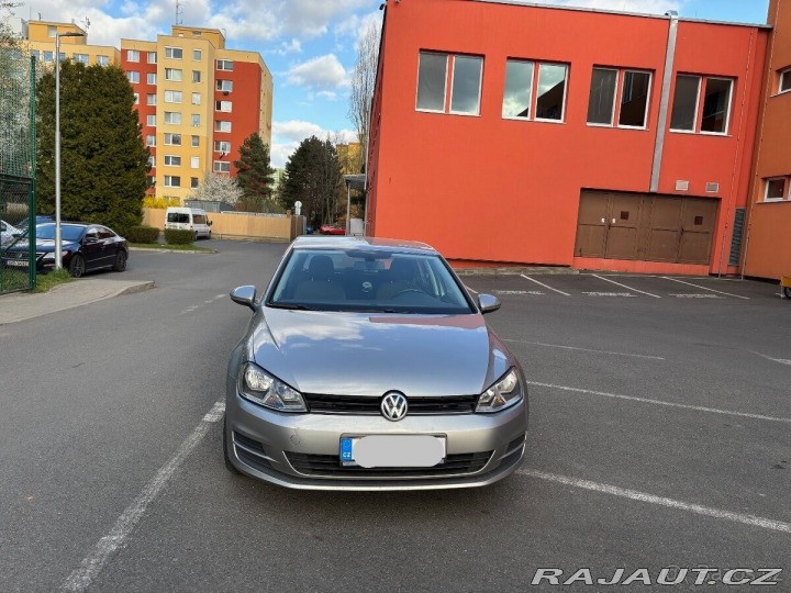 Volkswagen Golf 1,2   7 (VII), benzín 2017