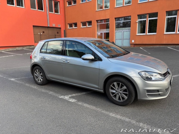 Volkswagen Golf 1,2   7 (VII), benzín 2017