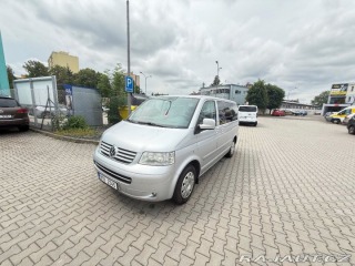 Volkswagen Multivan 2,5 TDI rok 2008 2008