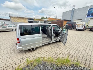 Volkswagen Multivan 2,5 TDI rok 2008 2008