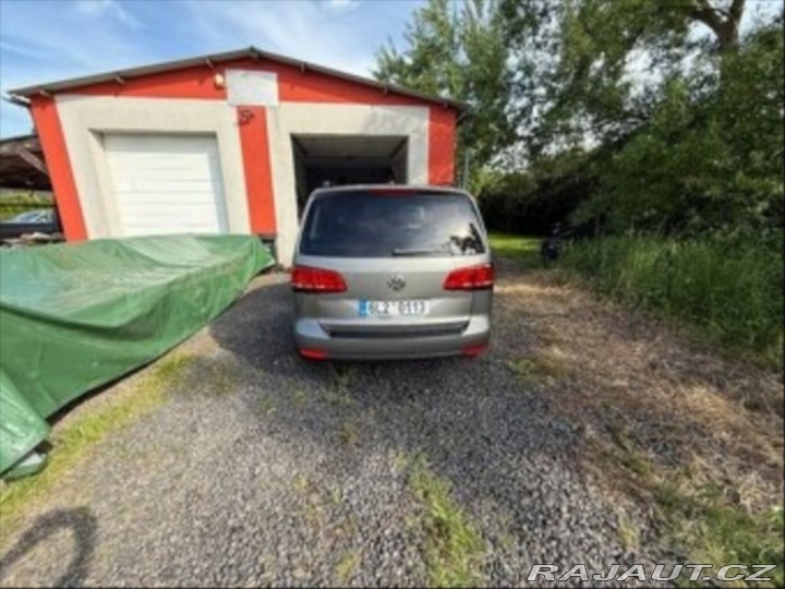 Volkswagen Touran 2,0 TDI 103kW, po kompl 1800