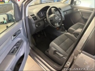 Volkswagen Touran 2,0   TDI 103kW, po kompl 1800