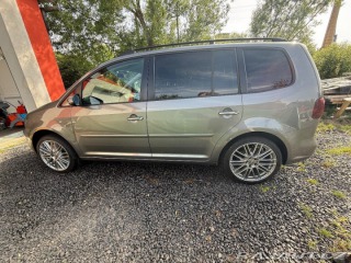 Volkswagen Touran 2,0   TDI 103kW, po kompl 1800
