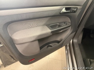 Volkswagen Touran 2,0   TDI 103kW, po kompl 1800