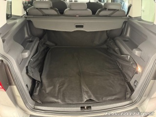 Volkswagen Touran 2,0   TDI 103kW, po kompl 1800