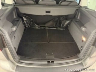 Volkswagen Touran 2,0   TDI 103kW, po kompl 1800