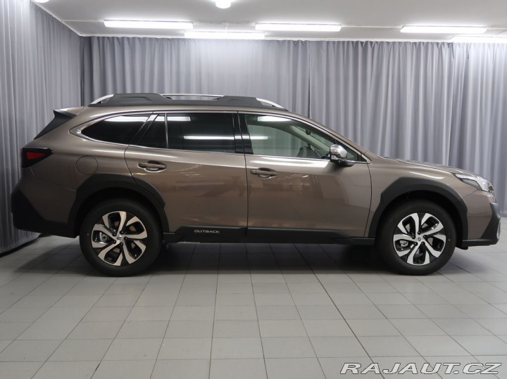 Subaru Outback TOURING 4X4. K ODBĚRU IHN 2025