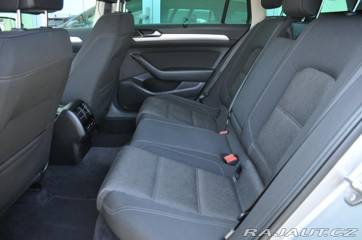 Volkswagen Passat 2.0TDi COMFORTLINE NAVI Č 2018