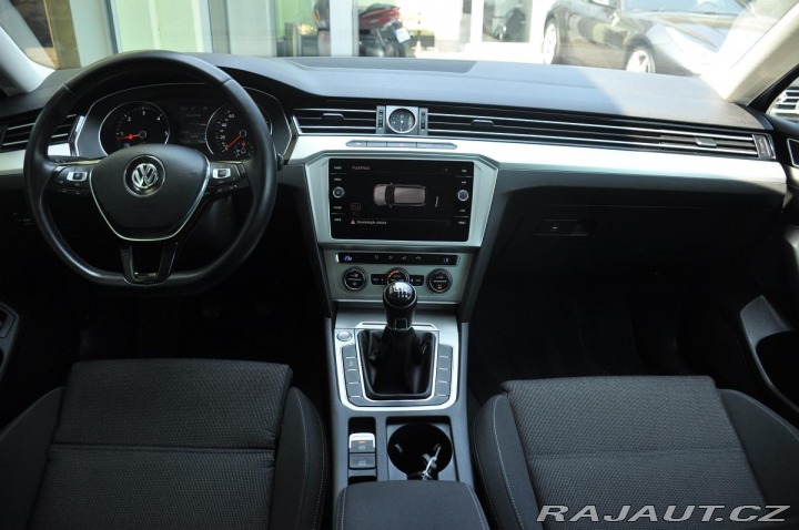 Volkswagen Passat 2.0TDi COMFORTLINE NAVI Č 2018