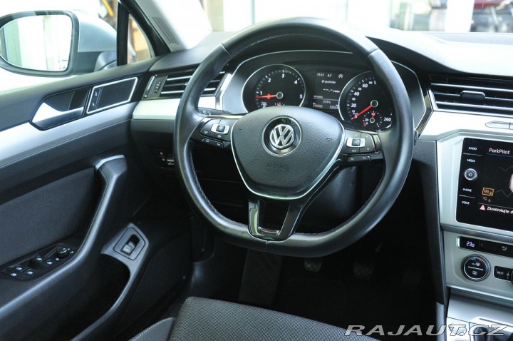 Volkswagen Passat 2.0TDi COMFORTLINE NAVI Č 2018