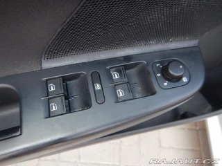 Volkswagen Golf Variant 1.6 TDI, KLIMA, T 2009