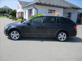 Škoda Octavia 2,0 TDi 135kw DSG Scout X 2015