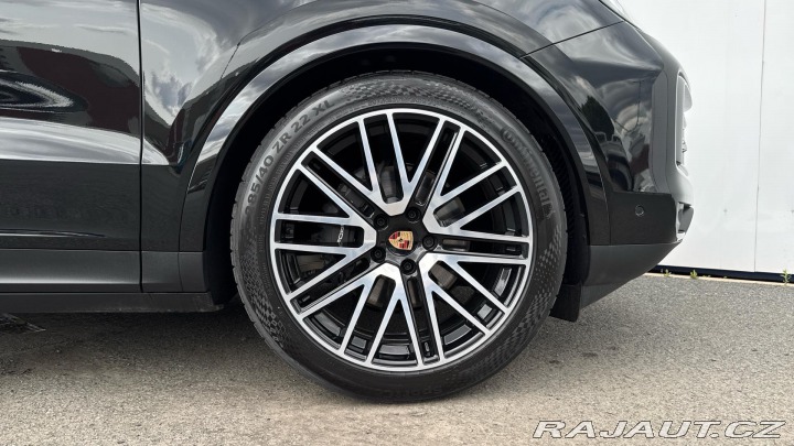 Porsche Cayenne 2025