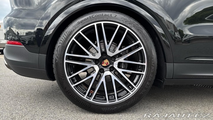 Porsche Cayenne 2025