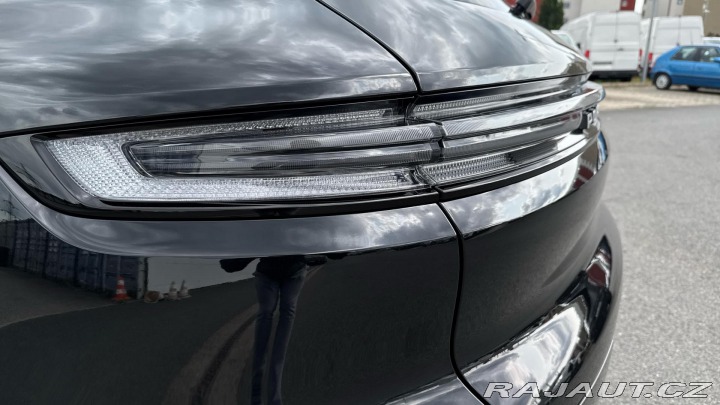 Porsche Cayenne 2025