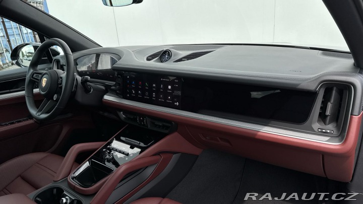 Porsche Cayenne 2025