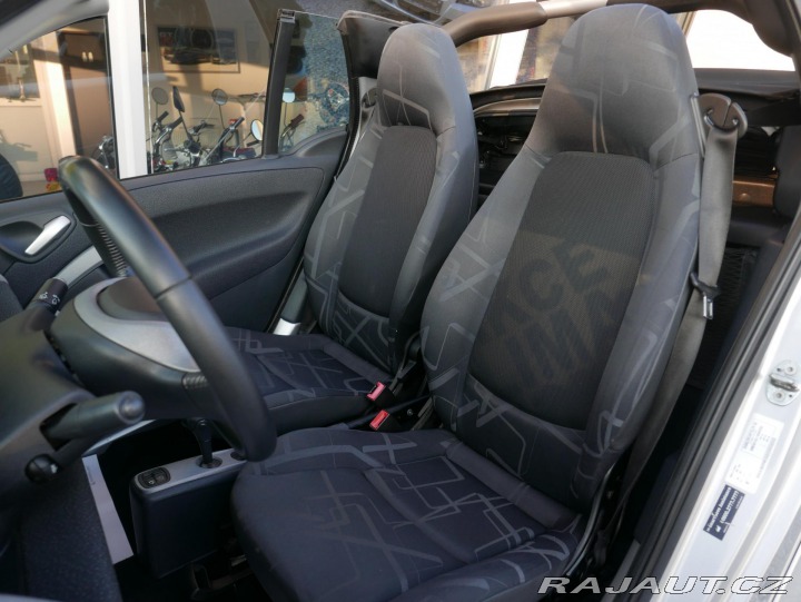 Smart Fortwo 1,0 52kW Cabrio REZERVACE 2007