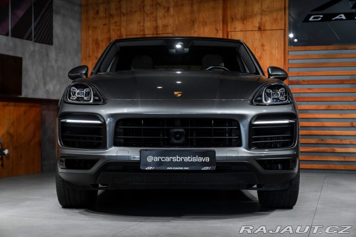 Porsche Cayenne S Coupé, Panorama 2020