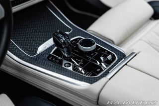 BMW X5 xDrive 40 i M Sport, Masá 2022