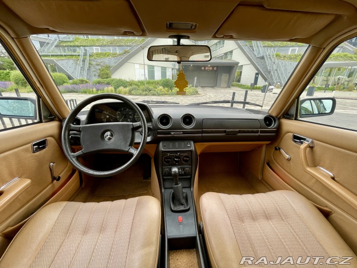 Mercedes-Benz 123 200 1982