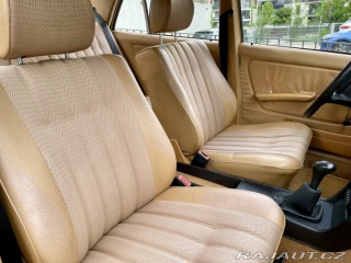 Mercedes-Benz 123 200 1982