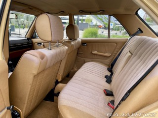 Mercedes-Benz 123 200 1982