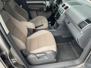 Volkswagen Touran 2.0 TDI 5MÍST TAŽNÉ 2008