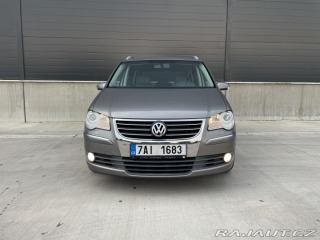 Volkswagen Touran 2.0 TDI 5MÍST TAŽNÉ 2008