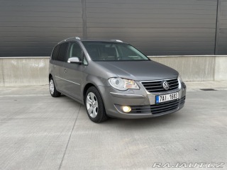 Volkswagen Touran 2.0 TDI 5MÍST TAŽNÉ 2008