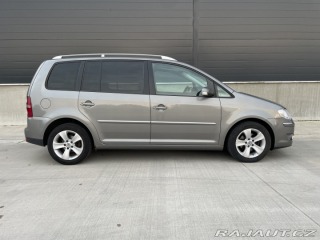 Volkswagen Touran 2.0 TDI 5MÍST TAŽNÉ 2008