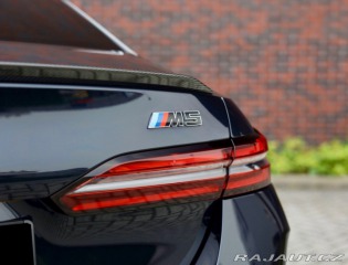 BMW M5 4.4 V8 ehybrid xdrive 53 2024