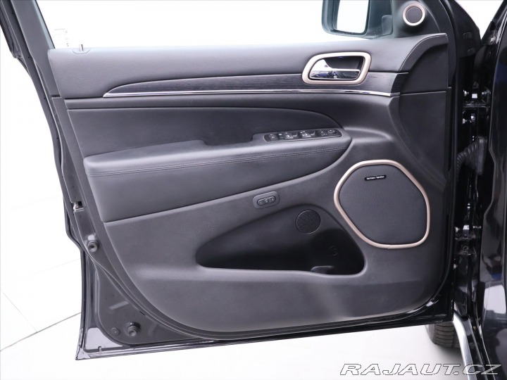 Jeep Grand Cherokee 3,0 V6 184kW SUMMIT Pano. 2015