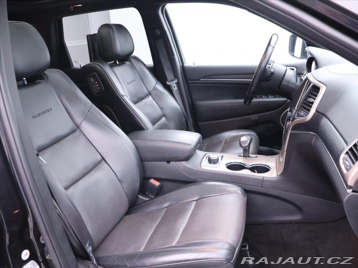 Jeep Grand Cherokee 3,0 V6 184kW SUMMIT Pano. 2015