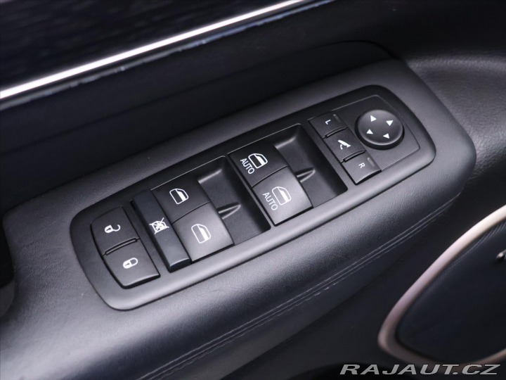 Jeep Grand Cherokee 3,0 V6 184kW SUMMIT Pano. 2015