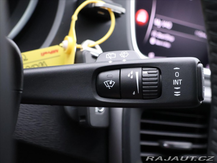 Volvo V40 2,0 T3 112KW CZ FULL LED 2019
