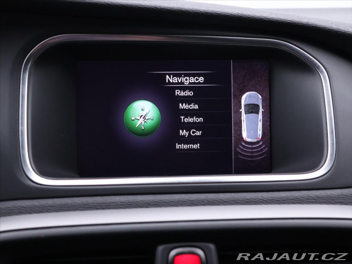 Volvo V40 2,0 T3 112KW CZ FULL LED 2019