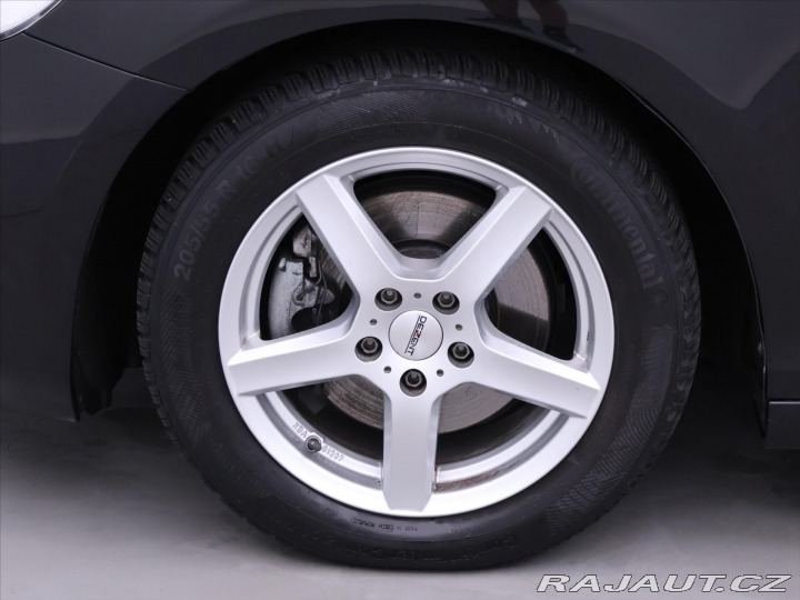 Volvo V40 2,0 T3 112KW CZ FULL LED 2019