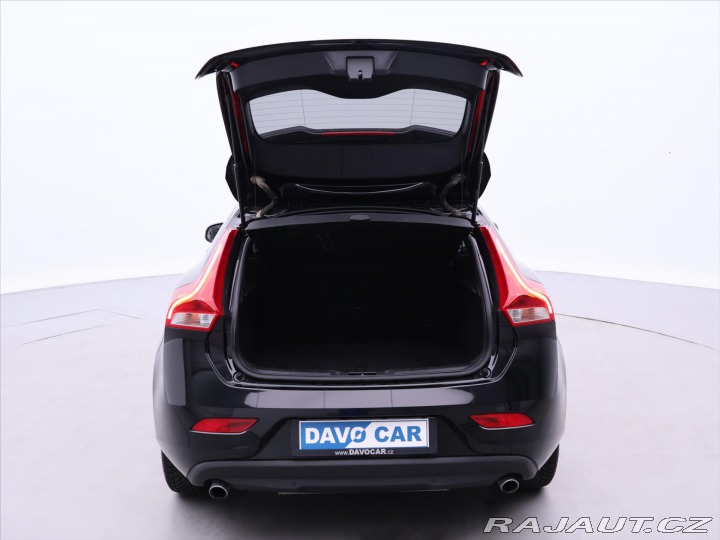 Volvo V40 2,0 T3 112KW CZ FULL LED 2019