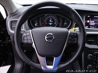 Volvo V40 2,0 T3 112KW CZ FULL LED 2019