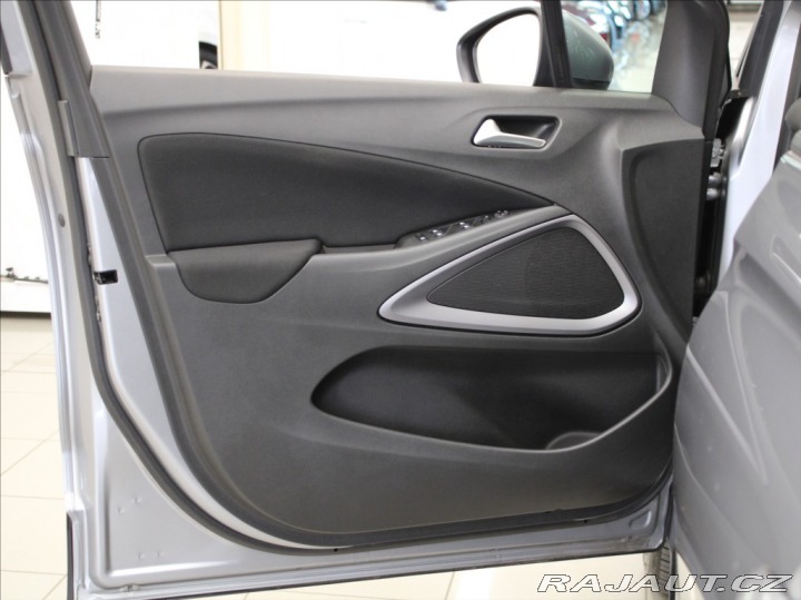 Opel Crossland X 1,2 i 61kW 1.majitel 39 6 2020