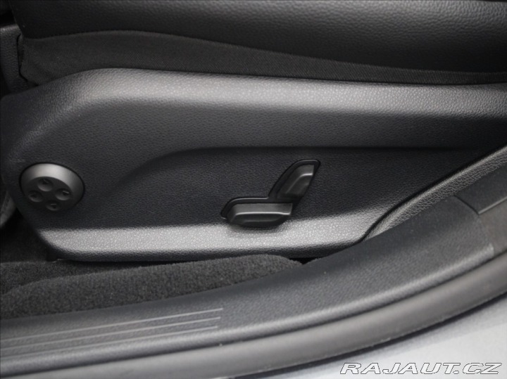 Mercedes-Benz E 3,5 400 4M Vzduch Head-UP 2017