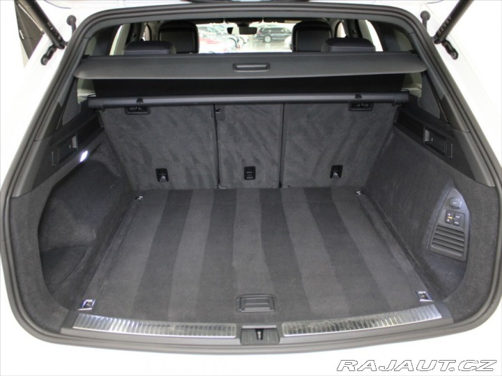 Volkswagen Touareg 3,0 210kW R-Line VZDUCH T 2023