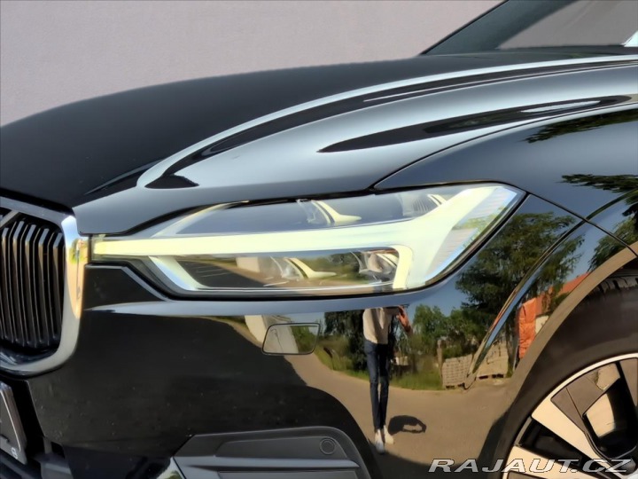 Volvo XC60 2,0 D4 AWD MOMENTUM 2020